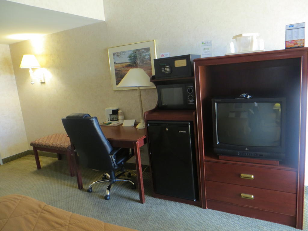 Rodeway Inn Skokie Esterno foto